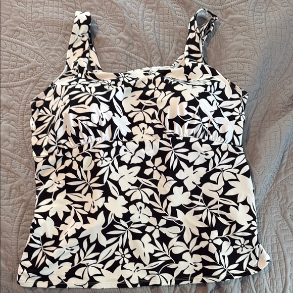 Lands' End | Swim | Lands End Square Neck Tankini Top Ddd | Poshmark